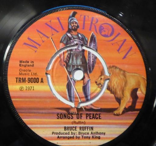7-дюймовая пластинка BRUCE RUFFIN Songs Of Peace TRM9000 Maxi Trojan 1972 UK Reggae Ska Dub Б/у
7-дюймовая пластинка BRUCE RUFFIN Songs Of Peace TRM9000 Maxi Trojan 1972 UK Reggae Ska Dub Б/у