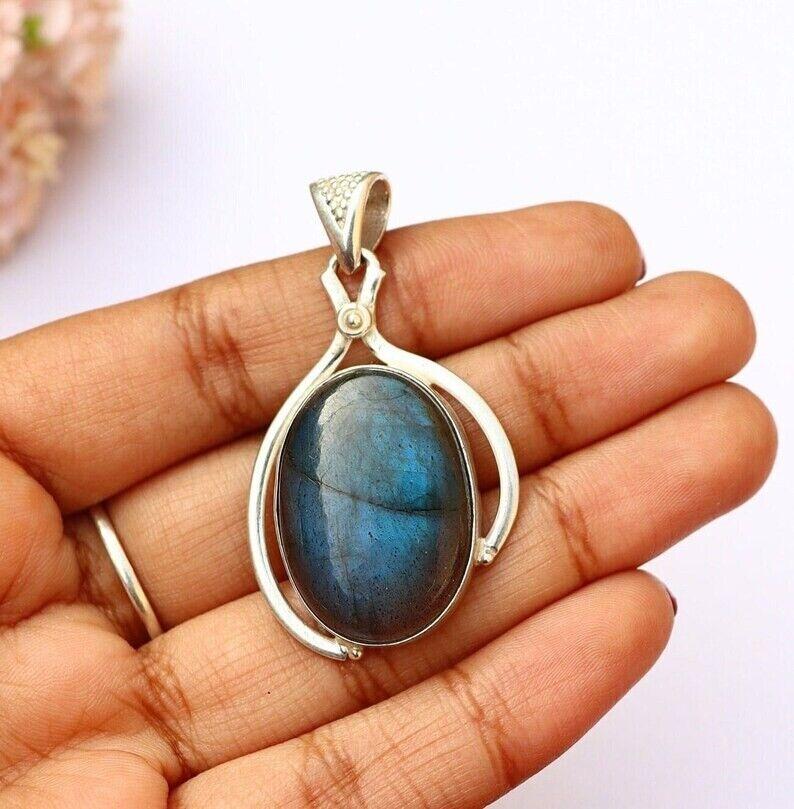 Подвеска из лабрадорита Blue Fire/ожерелье из лабрадорита/серебряный кулон ручной работы L синий
Подвеска из лабрадорита Blue Fire/ожерелье из лабрадорита/серебряный кулон ручной работы L синий