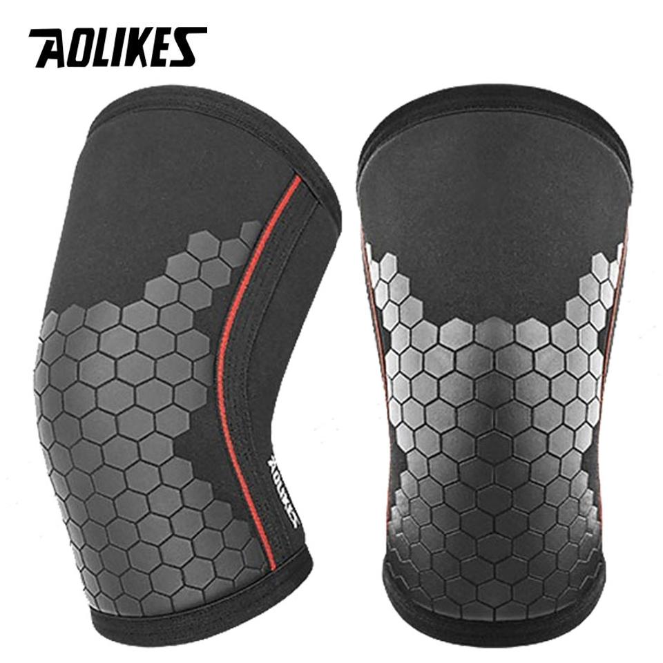 AOLIKES Knee Sleeves for Weightlifting & Powerlifting (7mm Pair) For Men & Women - Knee Wraps for Weight Lifting, Squats M
AOLIKES Knee Sleeves for Weightlifting & Powerlifting (7mm Pair) For Men & Women - Knee Wraps for Weight Lifting, Squats M
