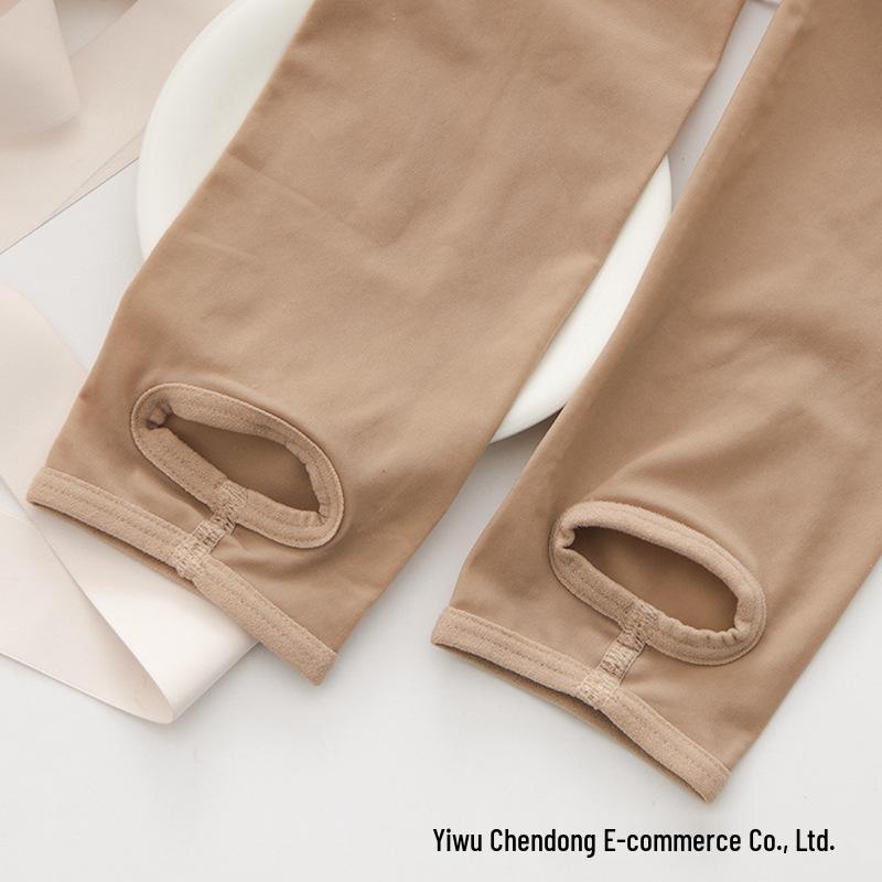 Женские полупрозрачные колготки большого размера с антискользящим эффектом - Весна/Осень Plus Size Simple
Женские полупрозрачные колготки большого размера с антискользящим эффектом - Весна/Осень Plus Size Simple