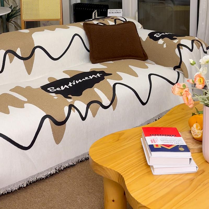 Чехол на диван, полотенце, нескользящее одеяло для дивана в скандинавском стиле, полный комплект, универсальный чехол для диванной подушки, универсальный чехол на четыре сезона 180*150cm
Чехол на диван, полотенце, нескользящее одеяло для дивана в скандинавском стиле, полный комплект, универсальный чехол для диванной подушки, универсальный чехол на четыре сезона 180*150cm