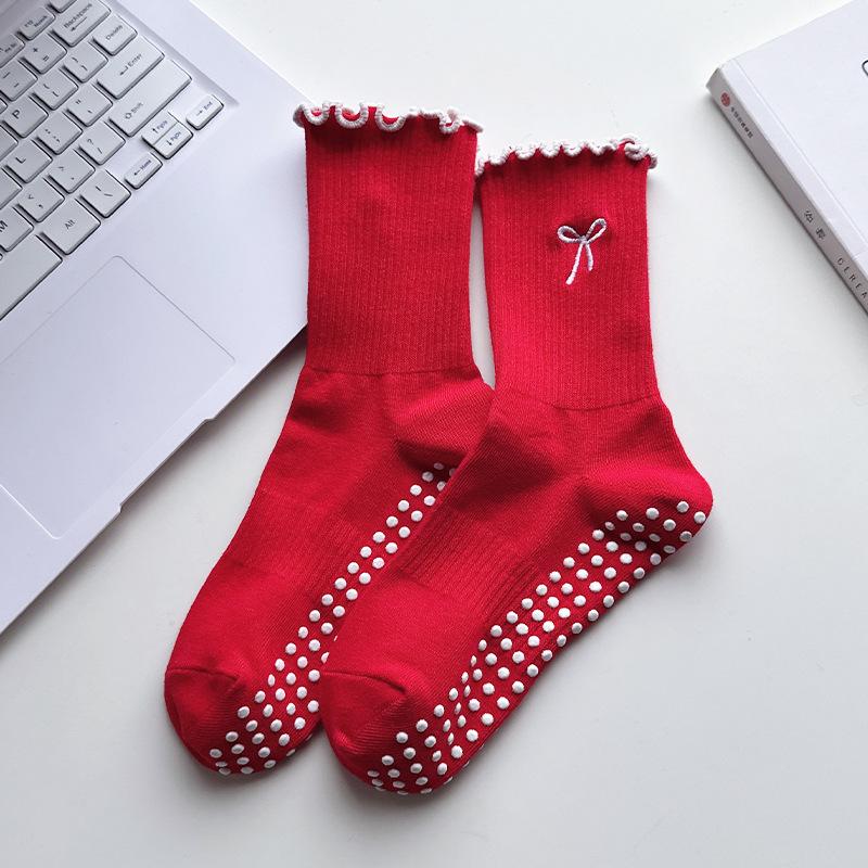 Yoga Socks - Children s Style. Anti-slip, Sporty, with Pratiquilt Pattern and Embroidered Bowknots. Fitness Floor Socks. 1 pair червоний
Yoga Socks - Children s Style. Anti-slip, Sporty, with Pratiquilt Pattern and Embroidered Bowknots. Fitness Floor Socks. 1 pair червоний