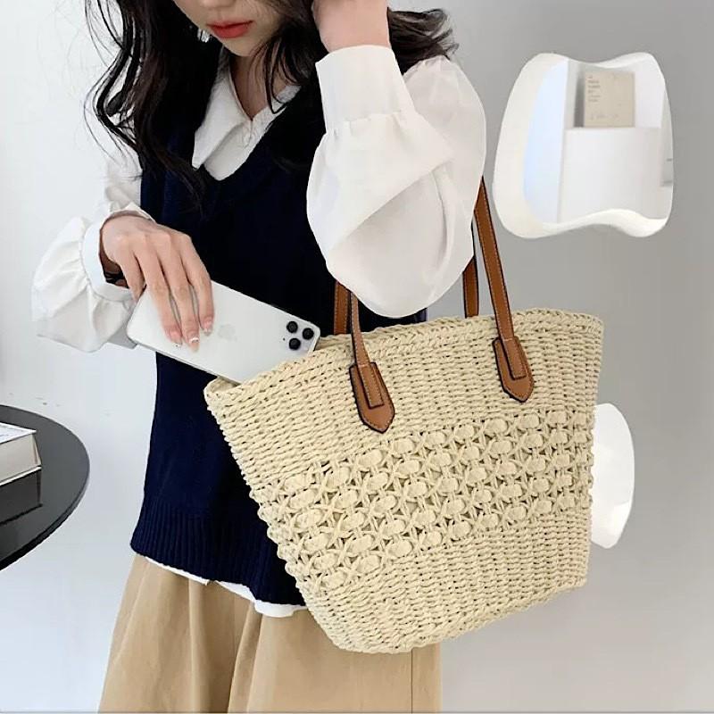 New Large-capacity Woven Straw Bag French Hollow Holiday Style Beach Single Shoulder Tote
New Large-capacity Woven Straw Bag French Hollow Holiday Style Beach Single Shoulder Tote
