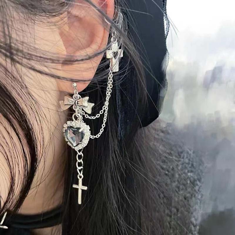 Sweet Love Heart Bow Tassel Earrings for Women, New Niche Design, Simple and Versatile, Personalized and High-end Earrings срібний
Sweet Love Heart Bow Tassel Earrings for Women, New Niche Design, Simple and Versatile, Personalized and High-end Earrings срібний