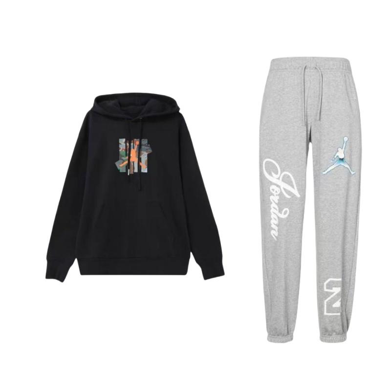 Jordan Collaboration Capsule Series Hoodie с принтом логотипа и трикотажные спортивные штаны Комплект мужской толстовки DZ3385-063+DX4300-010 S
Jordan Collaboration Capsule Series Hoodie с принтом логотипа и трикотажные спортивные штаны Комплект мужской толстовки DZ3385-063+DX4300-010 S