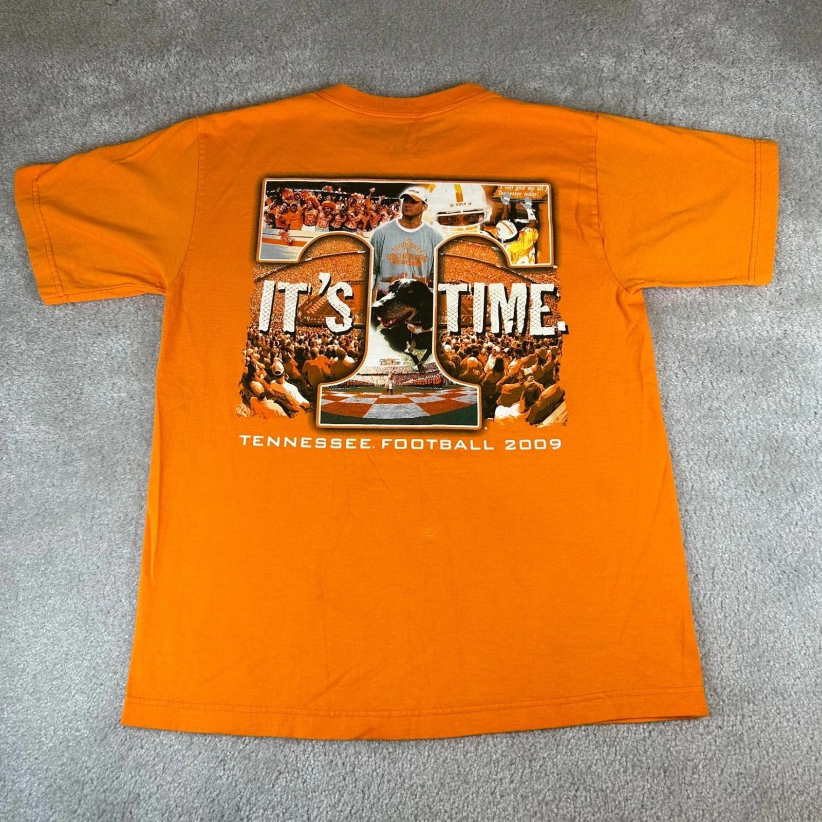 Adidas T-shirt Mens Small Orange Tennessee Football 2009 It s Time Graphic Tee S
Adidas T-shirt Mens Small Orange Tennessee Football 2009 It s Time Graphic Tee S
