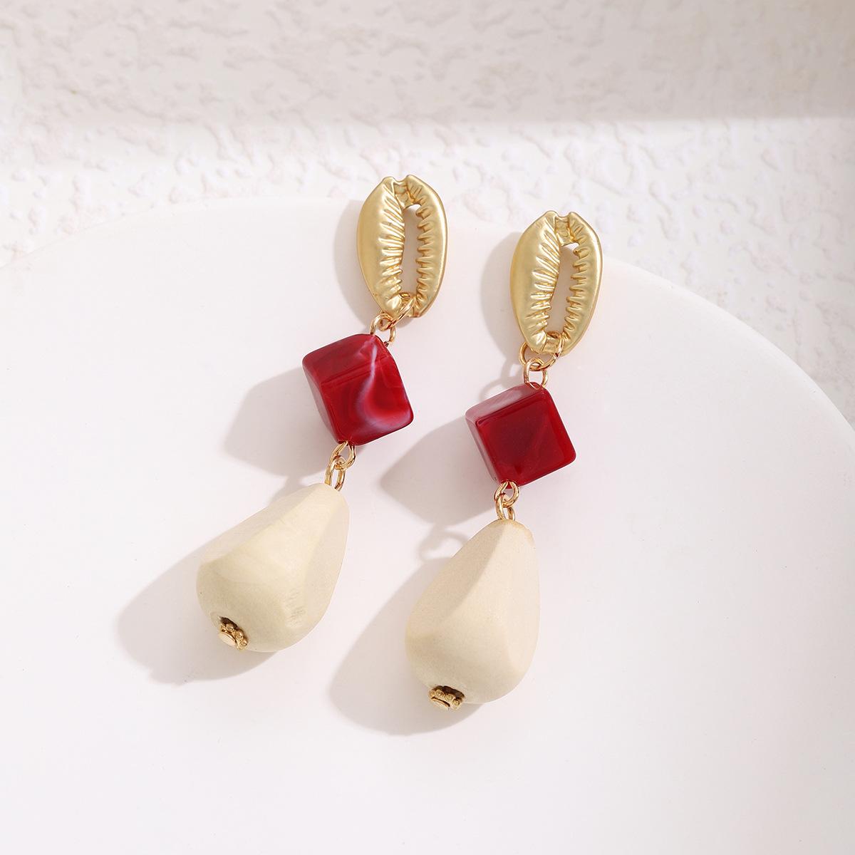 Retro Style Temperament Contrasting Color Stud Earrings Light Luxury Sense Personality Long Water Drop Earrings High-End Niche Design Earrings
Retro Style Temperament Contrasting Color Stud Earrings Light Luxury Sense Personality Long Water Drop Earrings High-End Niche Design Earrings