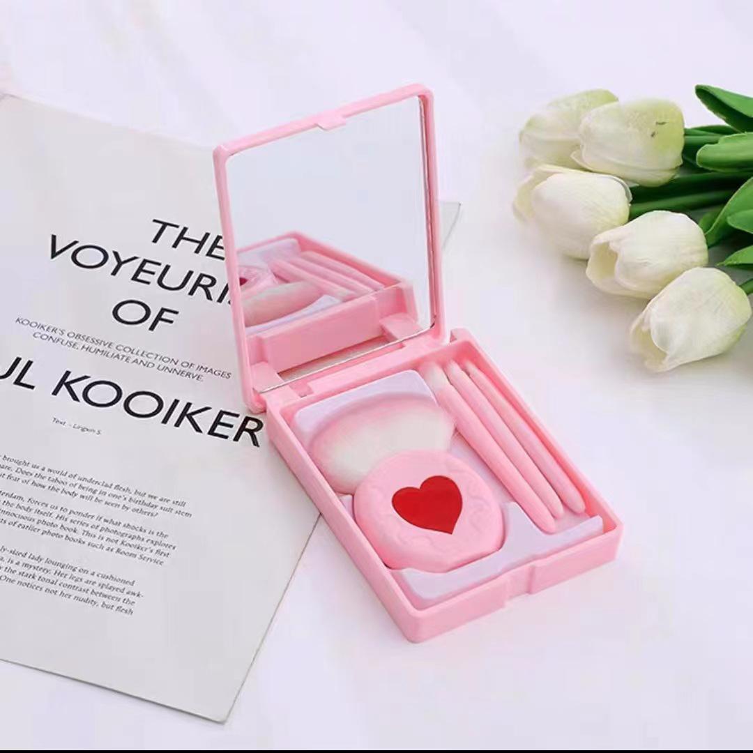 Travel Set: 5 Mini Makeup Brushes & Mirror - Includes Foundation & Eyeshadow Brushes in Portable Box Green Set with Mirror
Travel Set: 5 Mini Makeup Brushes & Mirror - Includes Foundation & Eyeshadow Brushes in Portable Box Green Set with Mirror