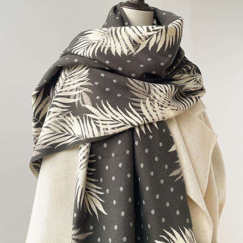 Женский элегантный шарф с геометрическим узором из листьев - Стильный, теплый, ветрозащитный, дышащий полиэстеровый шарф для осени и зимы, идеально подходит для повседневного использования 180x65cm
Женский элегантный шарф с геометрическим узором из листьев - Стильный, теплый, ветрозащитный, дышащий полиэстеровый шарф для осени и зимы, идеально подходит для повседневного использования 180x65cm