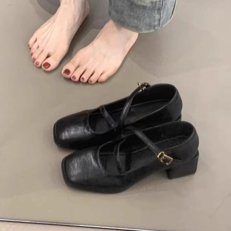 Мода 2025 Модные туфли-лодочки с квадратным носком и неглубоким вырезом, новинка осени, на блочном каблуке, с одной перемычкой, нескользящие, износостойкие 35 чёрный
Мода 2025 Модные туфли-лодочки с квадратным носком и неглубоким вырезом, новинка осени, на блочном каблуке, с одной перемычкой, нескользящие, износостойкие 35 чёрный