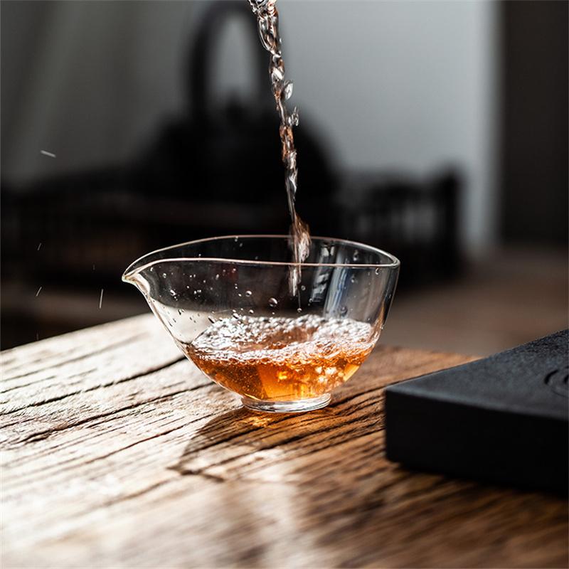 Japanese Style Heat-resistant Glass Tea Cup Fair Mug Tea Pitcher Kung Fu Puer Teacup Teaware 200ml
Japanese Style Heat-resistant Glass Tea Cup Fair Mug Tea Pitcher Kung Fu Puer Teacup Teaware 200ml