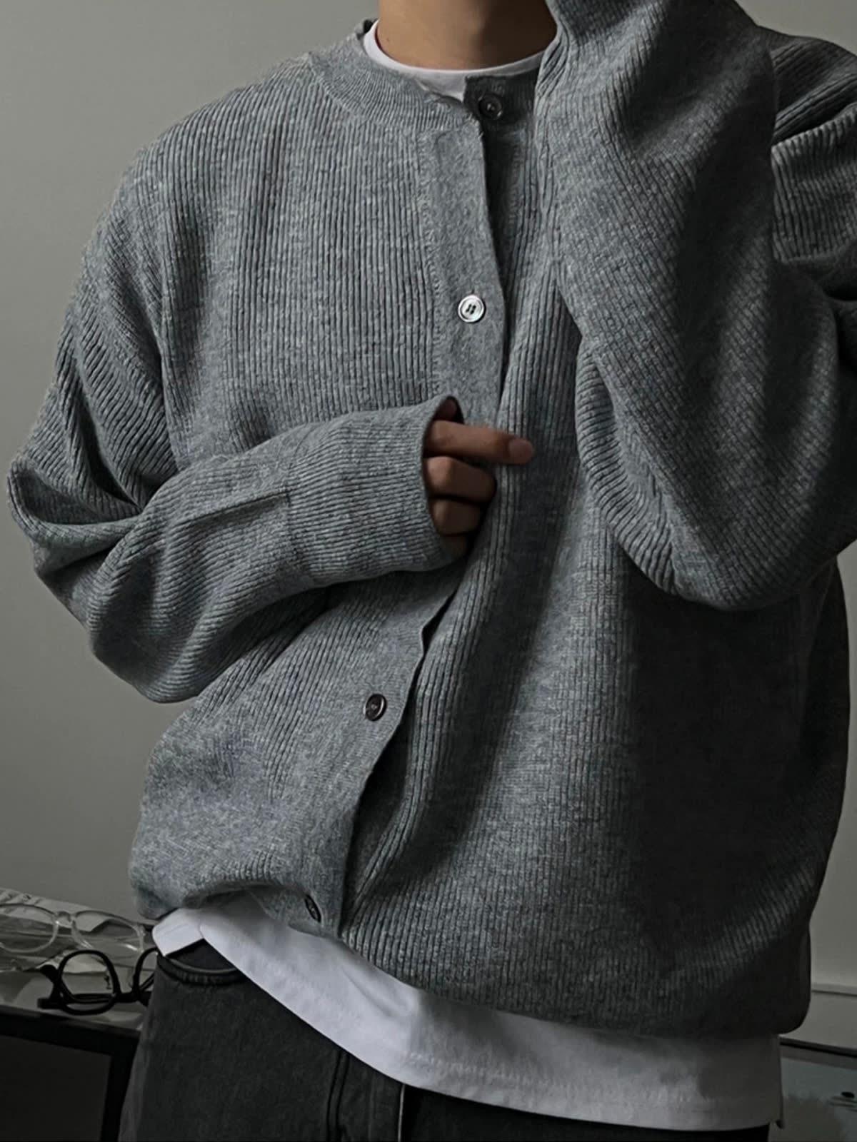 Men s Korean-Style Solid Color Knit Sweater - Autumn/Winter Round Neck Cardigan XL сірий колір
Men s Korean-Style Solid Color Knit Sweater - Autumn/Winter Round Neck Cardigan XL сірий колір