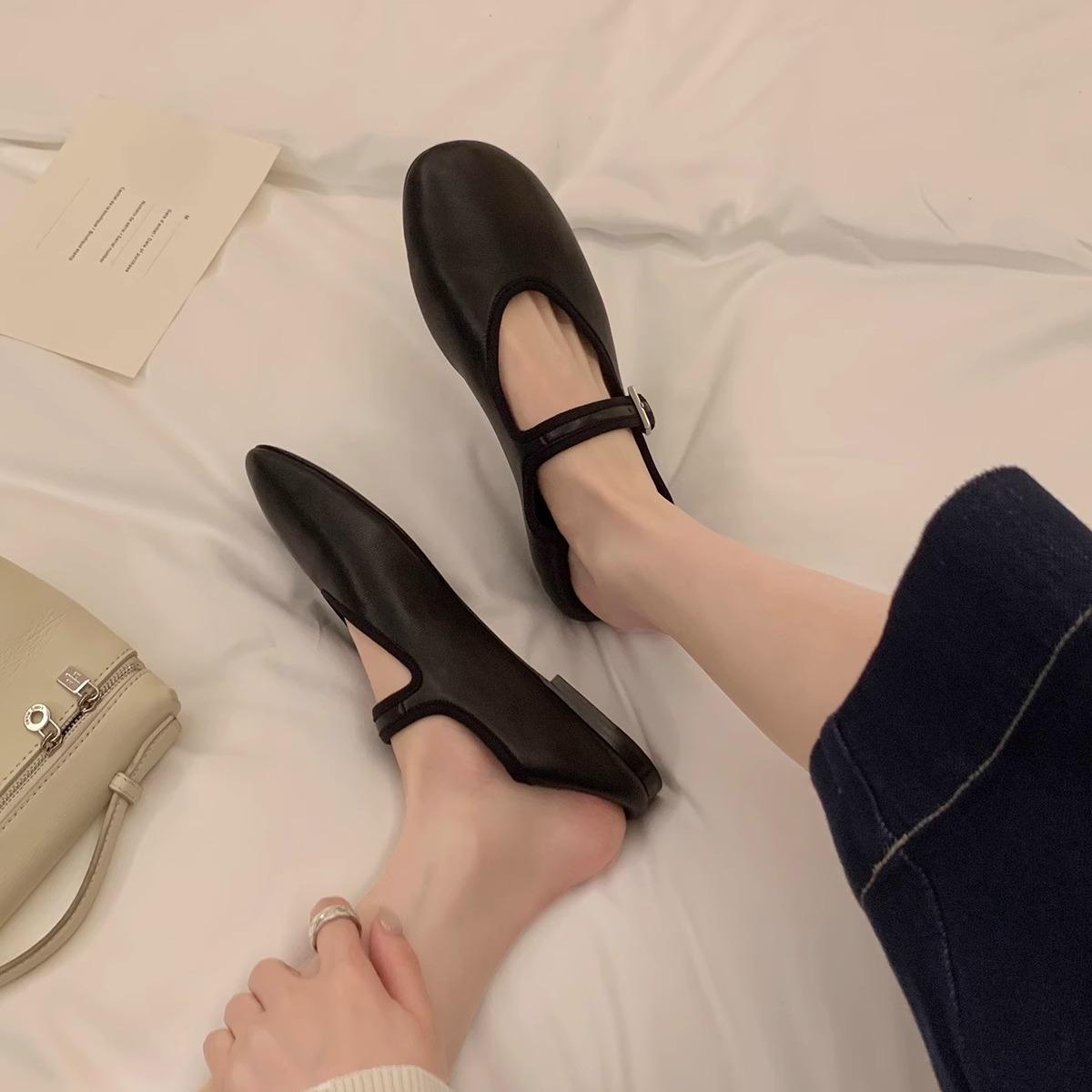 Sheepskin version~ Minimalist Row style round head one-word buckle with soft shallow mouth Mary Jane single shoes women 35 чёрный
Sheepskin version~ Minimalist Row style round head one-word buckle with soft shallow mouth Mary Jane single shoes women 35 чёрный