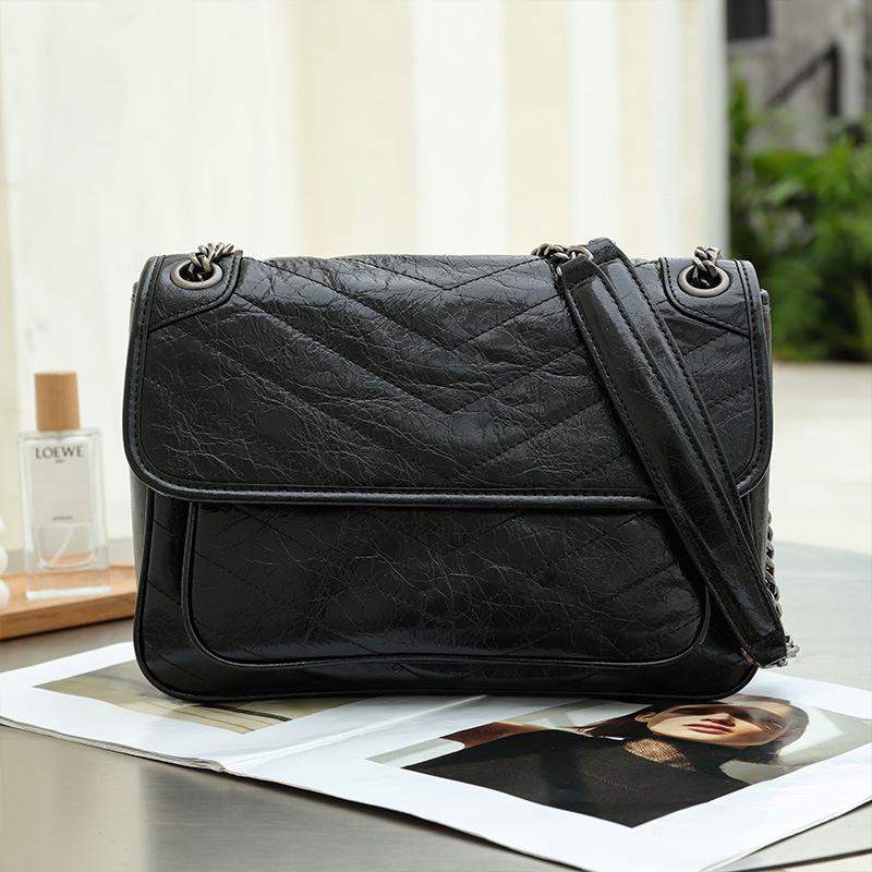 2025 Trendy Oil Wax Leather Hobo Crossbody Bag - Versatile High-Grade Texture & Stylish Single Shoulder Messenger Milky White Small 18*6*11 CM
2025 Trendy Oil Wax Leather Hobo Crossbody Bag - Versatile High-Grade Texture & Stylish Single Shoulder Messenger Milky White Small 18*6*11 CM