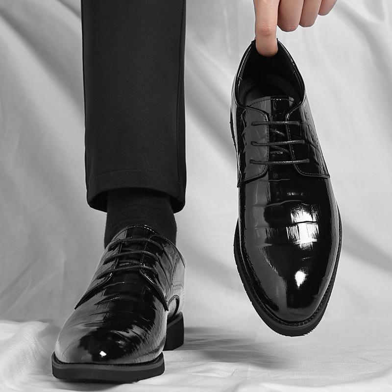 Leather shoes men s 2025 spring new glossy trend men s shoes British men s office dress patent leather shoes 37
Leather shoes men s 2025 spring new glossy trend men s shoes British men s office dress patent leather shoes 37