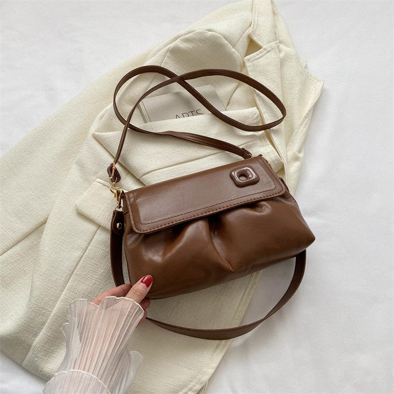 Retro fashion casual pleated portable small bag women s 2025 summer popular oblique span small square bag foreign style shoulder bag
Retro fashion casual pleated portable small bag women s 2025 summer popular oblique span small square bag foreign style shoulder bag