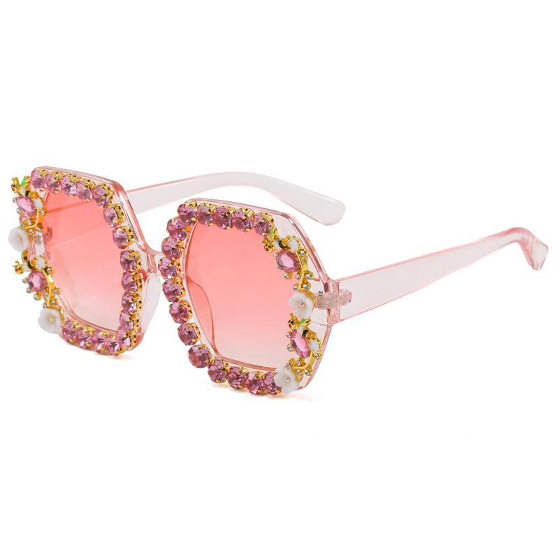Fashion Sparkling Rhinestones Square Frame Sunglasses for Women s Summer Beach Personalized Party Outfits and Accessories Gafas no case
Fashion Sparkling Rhinestones Square Frame Sunglasses for Women s Summer Beach Personalized Party Outfits and Accessories Gafas no case