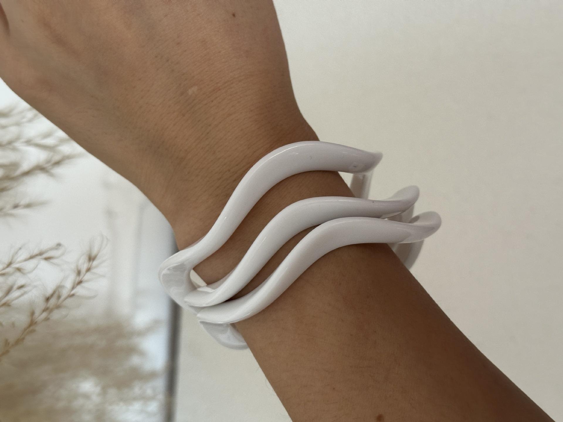Vintage Punk Irregular Acrylic Resin Chunky Bangles for Women Kpop Geometric Chunky Charm Bracelets Couple Jewelry Pulseras
Vintage Punk Irregular Acrylic Resin Chunky Bangles for Women Kpop Geometric Chunky Charm Bracelets Couple Jewelry Pulseras