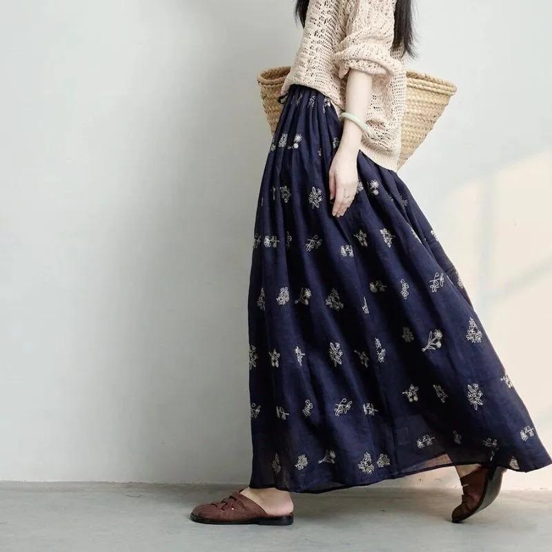 Women s Navy Blue Linen Blend Floral Embroidered Elastic Waist Maxi Skirt M темно-синього кольору
Women s Navy Blue Linen Blend Floral Embroidered Elastic Waist Maxi Skirt M темно-синього кольору