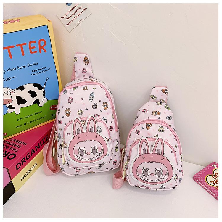 Adorable Cartoon Shoulder Bag For Kids Featuring Fun Design And Spacious Storage Small рожевий
Adorable Cartoon Shoulder Bag For Kids Featuring Fun Design And Spacious Storage Small рожевий