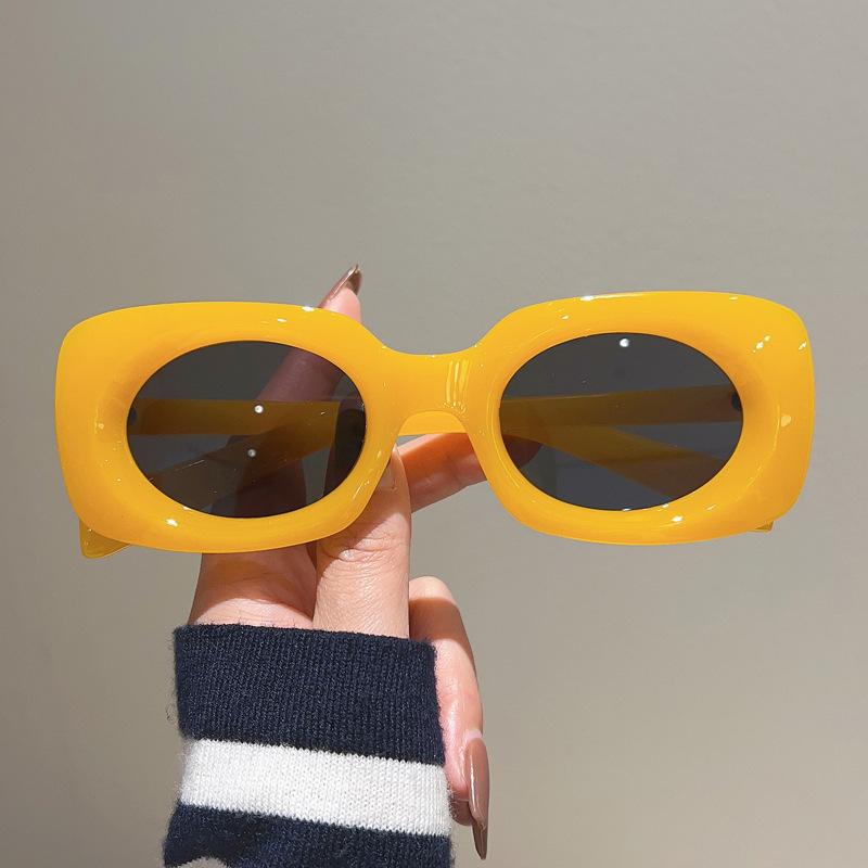 Premium Designer Square Shaped Sunglasses For Women For For Men Retro Style Stylish Sunlight Eyeglasses Trendy Punk Oval Shaped Lens Travel UV400
Premium Designer Square Shaped Sunglasses For Women For For Men Retro Style Stylish Sunlight Eyeglasses Trendy Punk Oval Shaped Lens Travel UV400