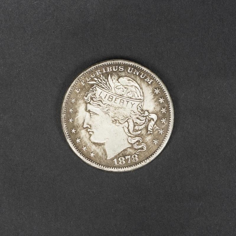 1878 Statue of Liberty, decorative coins, vintage American travel ornaments, handicrafts, Christmas gift, Stocking stuffers
1878 Statue of Liberty, decorative coins, vintage American travel ornaments, handicrafts, Christmas gift, Stocking stuffers