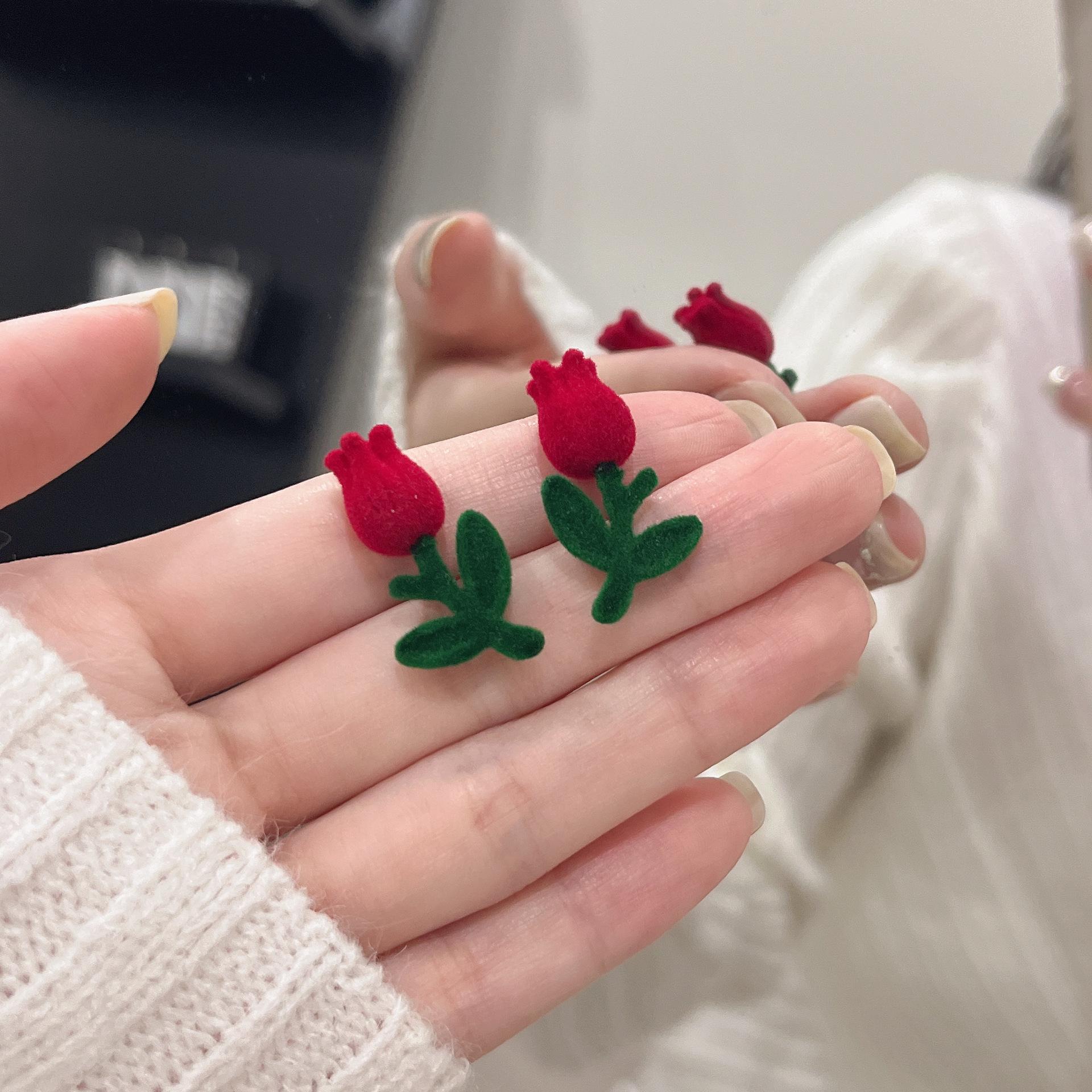 Sweet Temperament Tulip Clip-On Earrings - Fluffy, Retro, No Piercing Needed for Women, Perfect for Autumn & Winter. Silver Needle
Sweet Temperament Tulip Clip-On Earrings - Fluffy, Retro, No Piercing Needed for Women, Perfect for Autumn & Winter. Silver Needle