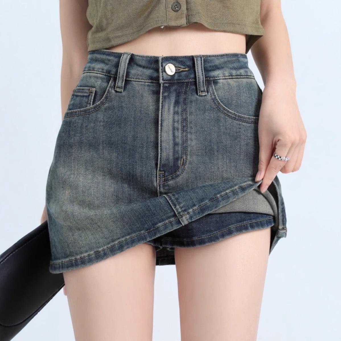 High-Waisted Denim A-Line Skirt - Nostalgic, Slimming, Stretch Fit, and Leg-Lengthening Design 2XL: Height 155-165CM (67-73kg)
High-Waisted Denim A-Line Skirt - Nostalgic, Slimming, Stretch Fit, and Leg-Lengthening Design 2XL: Height 155-165CM (67-73kg)