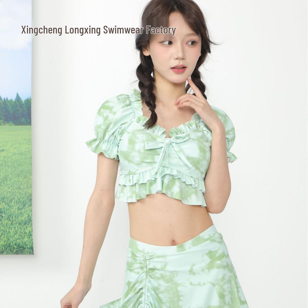 2025 Stylish Tie-Dye Green Two-Piece Swimsuit for Women - Long Sleeve, Ruched, High Waist L (105-130 cm) зелений
2025 Stylish Tie-Dye Green Two-Piece Swimsuit for Women - Long Sleeve, Ruched, High Waist L (105-130 cm) зелений