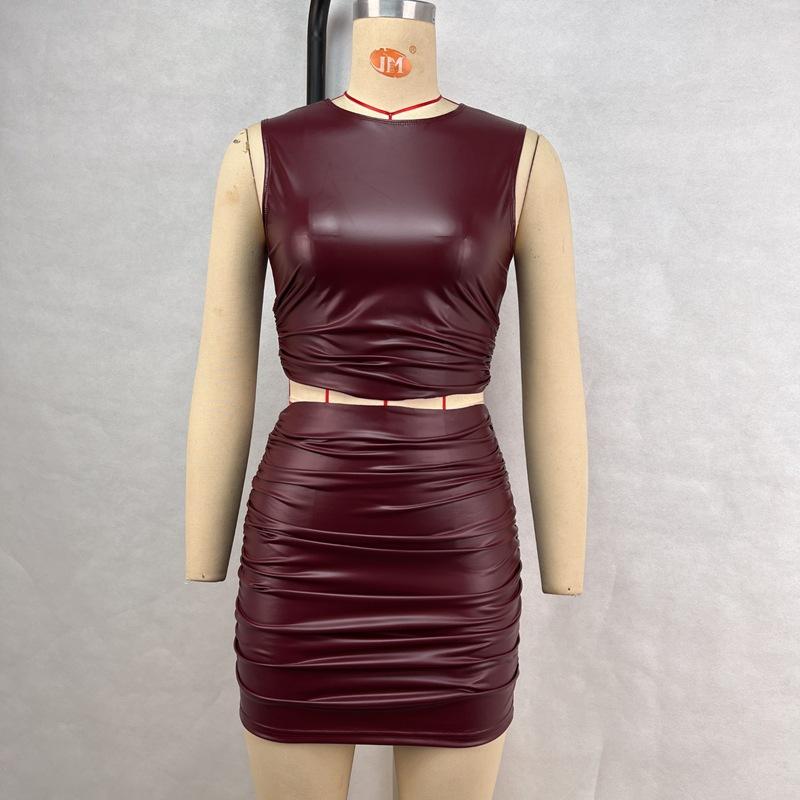 Women s Hip Pack Suit Two-piece New PU Leather Sleeveless Umbilical Pleated Skirt Suit L
Women s Hip Pack Suit Two-piece New PU Leather Sleeveless Umbilical Pleated Skirt Suit L