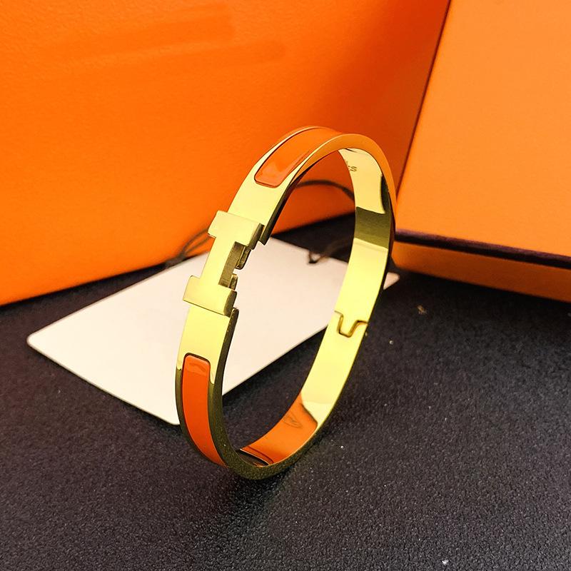 8Mm Wide and Narrow Version Bracelet 18K Non-fading Color Couple Bracelet Jewelry Wearing Accessories 2026 8MM+19CM
8Mm Wide and Narrow Version Bracelet 18K Non-fading Color Couple Bracelet Jewelry Wearing Accessories 2026 8MM+19CM