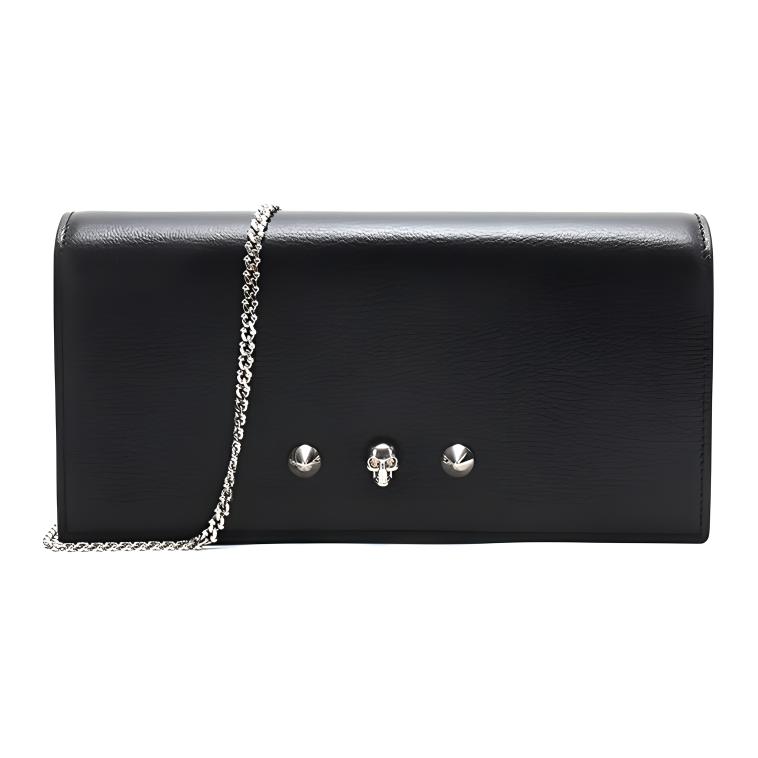 New Alexander McQueen Leather Chain Wallet, Shoulder Bag, Crossbody Bag Women s Black 610216-1SM1I-1000 21.1*3.0*10.9CM
New Alexander McQueen Leather Chain Wallet, Shoulder Bag, Crossbody Bag Women s Black 610216-1SM1I-1000 21.1*3.0*10.9CM
