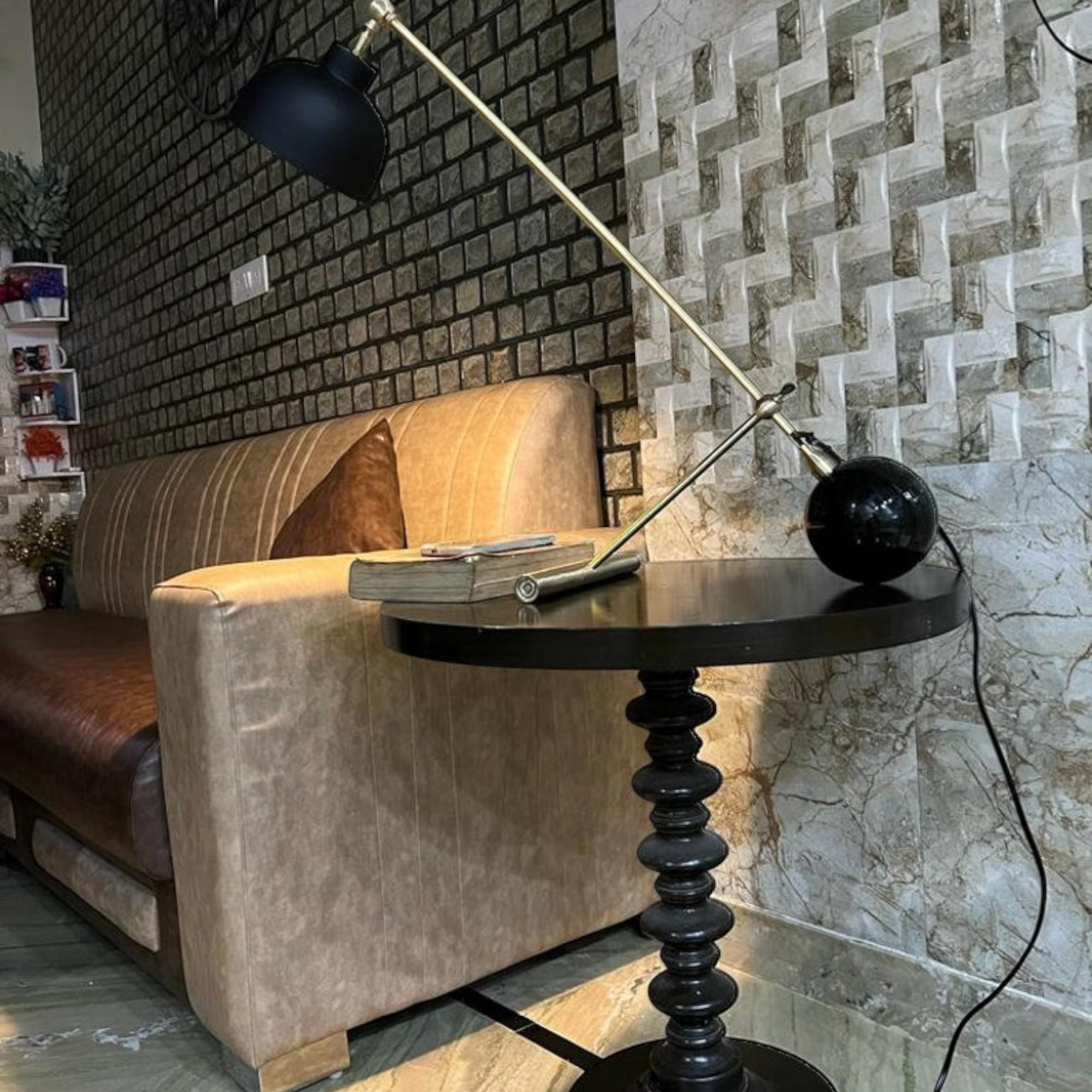 Матово-глянцевый черный стиль Sputnik Table Floor Sconce | Современный итальянский светильник середины века
Матово-глянцевый черный стиль Sputnik Table Floor Sconce | Современный итальянский светильник середины века