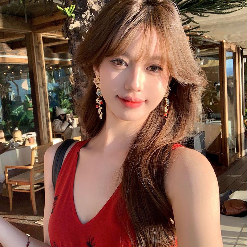 Dripping oil flower leaf fringed earrings fashion super fairy stud earrings light luxury high sense new temperament earrings women
Dripping oil flower leaf fringed earrings fashion super fairy stud earrings light luxury high sense new temperament earrings women