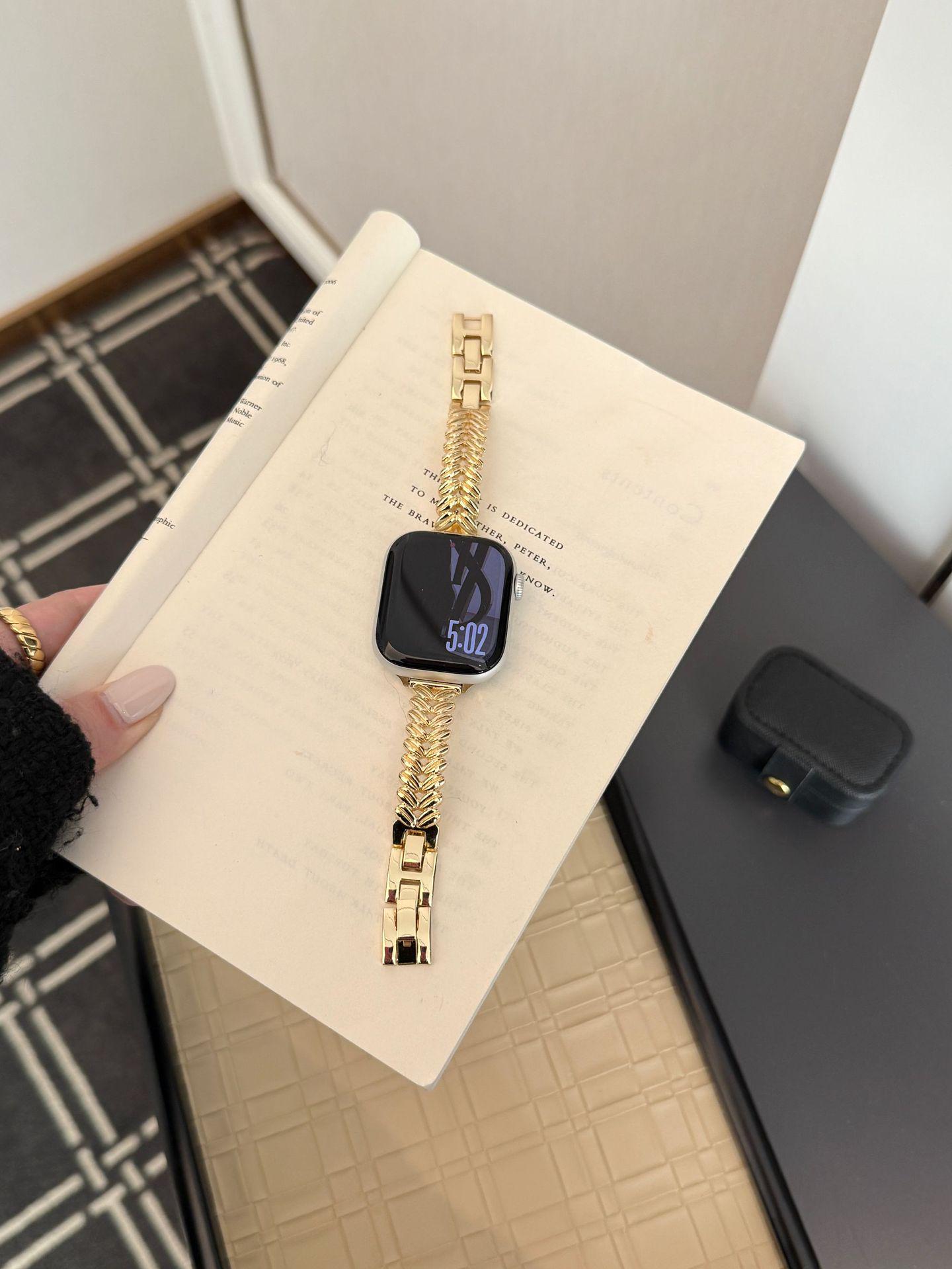 Wheat Ear Metal Bracelet Strap for Apple Watch 11th Gen 10/9/8/Ultra/SE 46 mm (Series 10/11) золотой
Wheat Ear Metal Bracelet Strap for Apple Watch 11th Gen 10/9/8/Ultra/SE 46 mm (Series 10/11) золотой