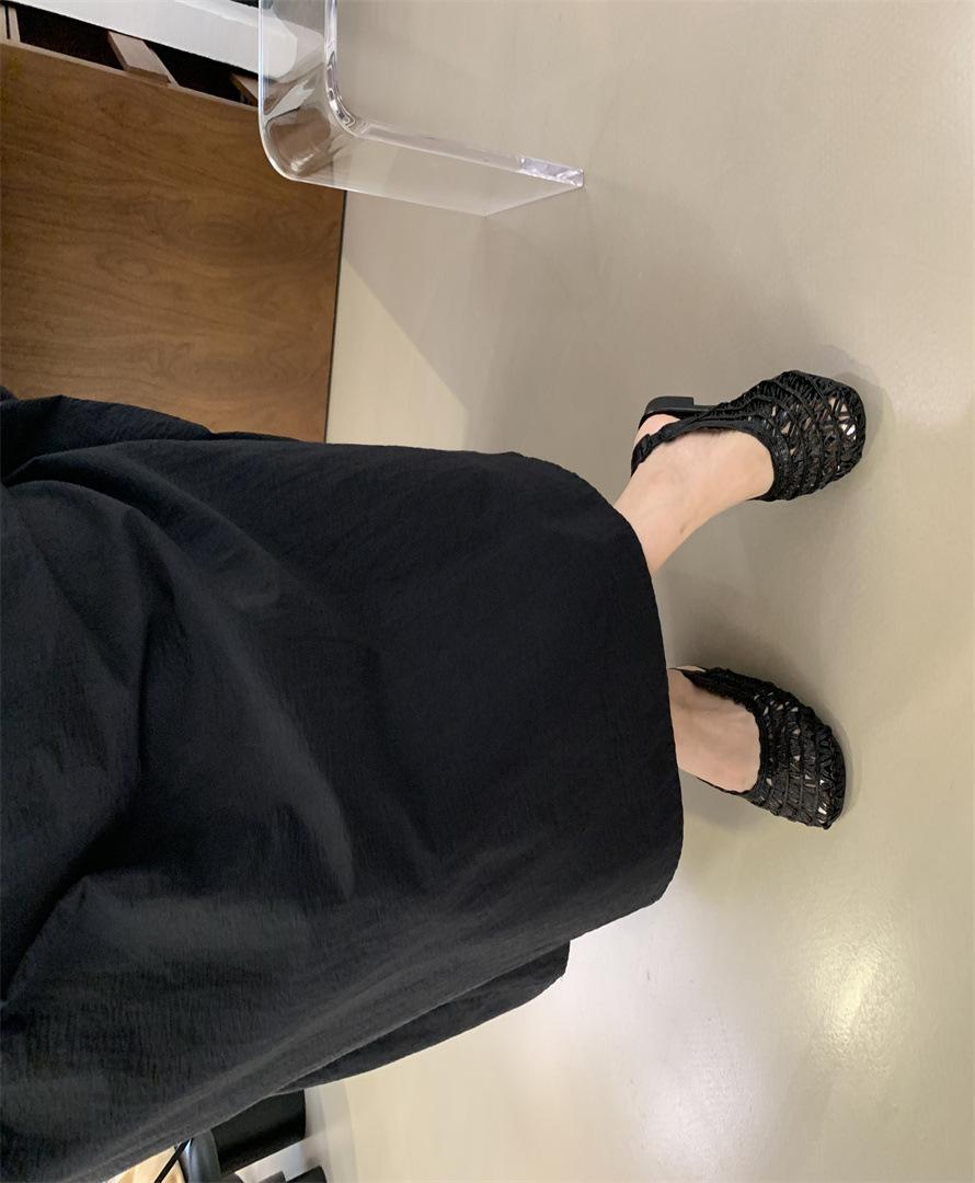 French retro woven hollow shallow mouth single shoes women s 2025 new temperament versatile one-word belt flat Mary Jane shoes 39 чёрный
French retro woven hollow shallow mouth single shoes women s 2025 new temperament versatile one-word belt flat Mary Jane shoes 39 чёрный