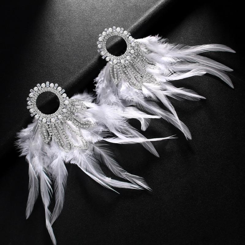 Exaggerated Feather Earrings, High-end Sense Diamond-set Fringed Earrings, Catwalk Accessories, Women s Earrings срібний
Exaggerated Feather Earrings, High-end Sense Diamond-set Fringed Earrings, Catwalk Accessories, Women s Earrings срібний