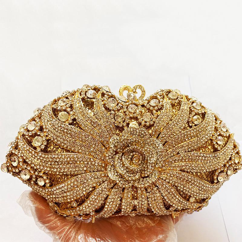 WHTUOHENG Purple/White Evening Rhinestone Clutch Bag Women Crystal Clutches Female Diamond Purse Party Dinner Cocktail Handbags 18cmX12cmX6cm
WHTUOHENG Purple/White Evening Rhinestone Clutch Bag Women Crystal Clutches Female Diamond Purse Party Dinner Cocktail Handbags 18cmX12cmX6cm