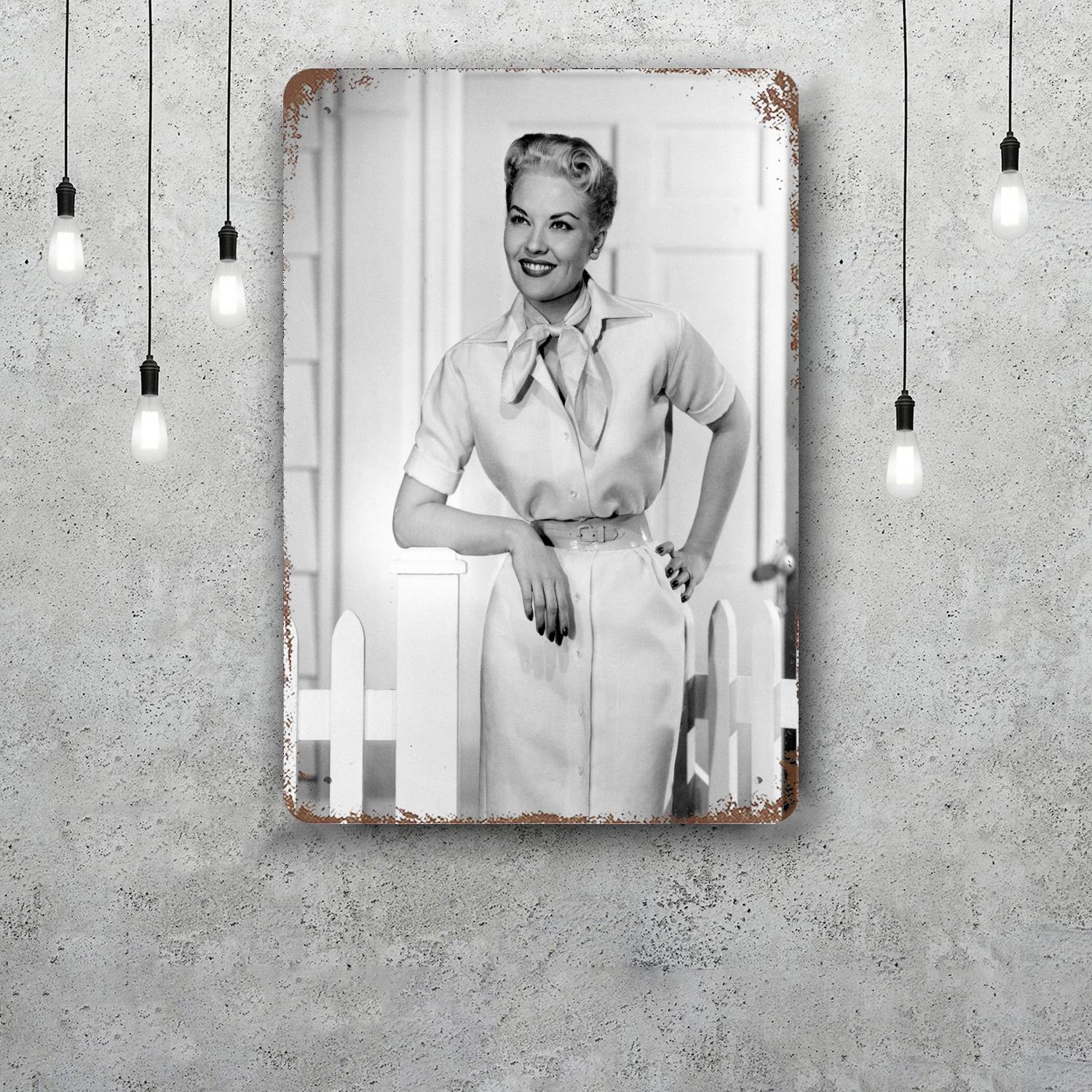 Patti Page Retro Vintage Tin Sign Poster Decorative Plaque Metal Plate Wall Decor 20x30cm(7.8x11.8inch)
Patti Page Retro Vintage Tin Sign Poster Decorative Plaque Metal Plate Wall Decor 20x30cm(7.8x11.8inch)