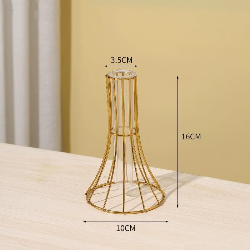 1 Set Golden Vase Metal Flowers Pot Hydroponic Container Test Tube Vase Modern Luxurious Home Desk Decoration Alloy Glass Vases
1 Set Golden Vase Metal Flowers Pot Hydroponic Container Test Tube Vase Modern Luxurious Home Desk Decoration Alloy Glass Vases