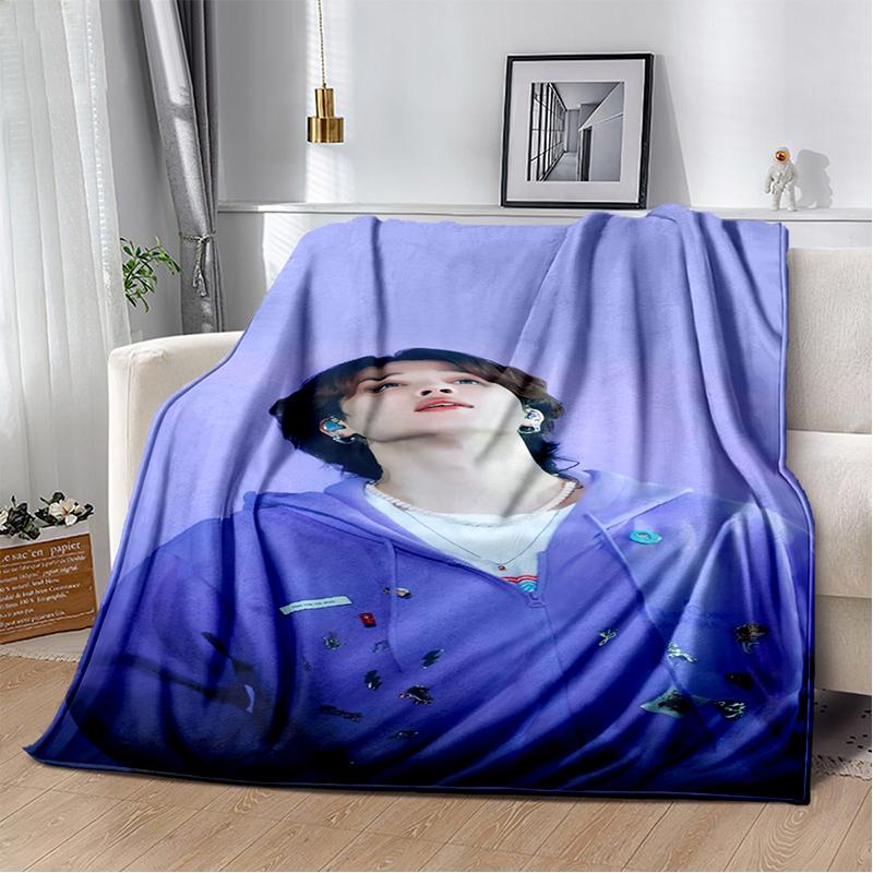 29 Стиль Нова Kpop Пледна ковдра JIMIN Кім Сок Джин Зірка, М яка плед-ковдра для дому Спальні Ліжка Дивана Подорожей Офісу Покривало Діти 180x230cm
29 Стиль Нова Kpop Пледна ковдра JIMIN Кім Сок Джин Зірка, М яка плед-ковдра для дому Спальні Ліжка Дивана Подорожей Офісу Покривало Діти 180x230cm