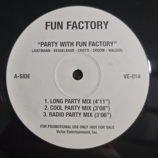 12inch Record FUN FACTORY / FREAK HOUSE - Party With Fun Factory / Party Over VE014 Victor Japan Dance & Electronica Used
12inch Record FUN FACTORY / FREAK HOUSE - Party With Fun Factory / Party Over VE014 Victor Japan Dance & Electronica Used