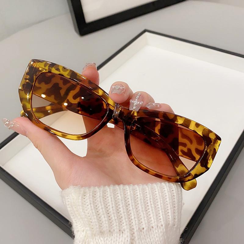 JYL TS Disco Sunglasses Women UV Protection Small Frame CY5531 A-9565 малиновий колір glace
JYL TS Disco Sunglasses Women UV Protection Small Frame CY5531 A-9565 малиновий колір glace