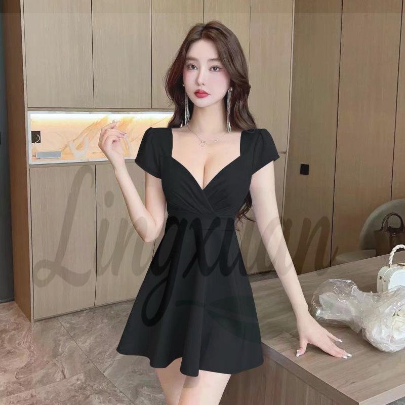 Women s Low-Cut V-Neck Backless A-Line Dress - Slimming, Short-Sleeved, Foot Massage Technician Uniform M чорний
Women s Low-Cut V-Neck Backless A-Line Dress - Slimming, Short-Sleeved, Foot Massage Technician Uniform M чорний
