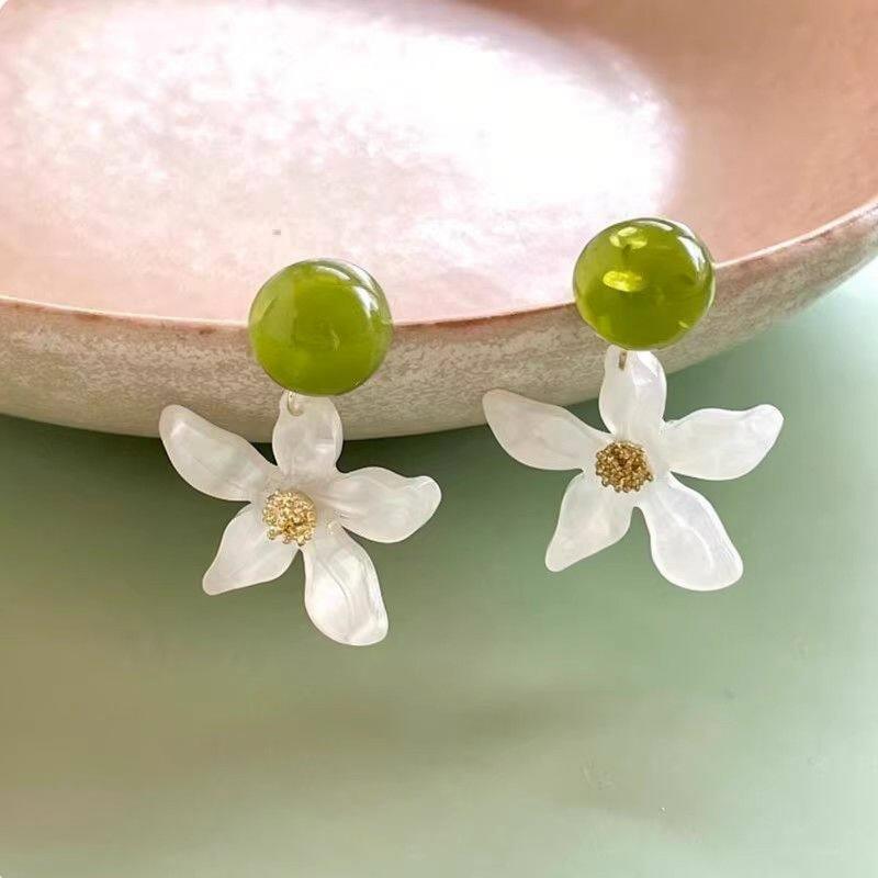 Holiday wind silver needle resin starfish pendant earrings summer Mori small fresh stud earrings niche high-end earrings women
Holiday wind silver needle resin starfish pendant earrings summer Mori small fresh stud earrings niche high-end earrings women