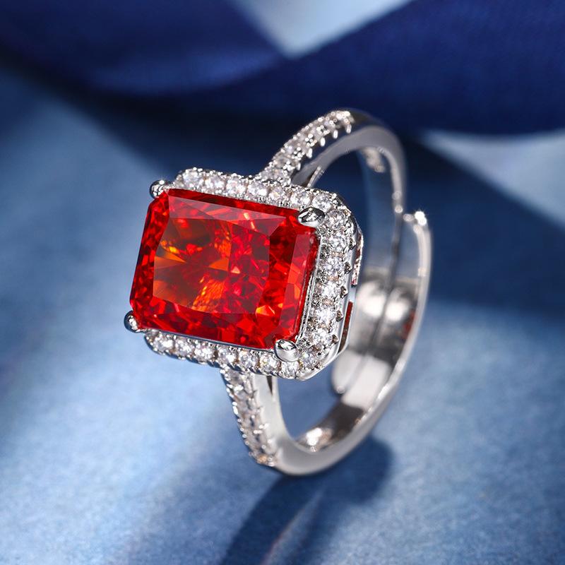 Осенне-зимние украшения Бриллиант высокой углеродистости Огранка «Ледяной цветок» Медь, инкрустированная китайским красным «сахарным кубиком» Набор 10 * 12-8 * 10
Осенне-зимние украшения Бриллиант высокой углеродистости Огранка «Ледяной цветок» Медь, инкрустированная китайским красным «сахарным кубиком» Набор 10 * 12-8 * 10