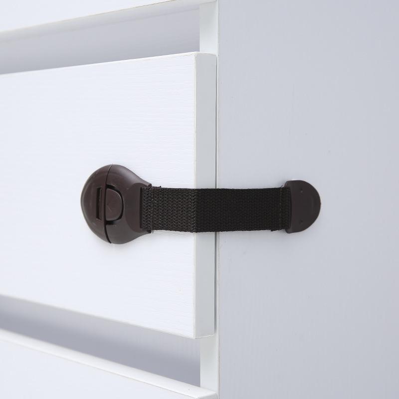 1pc Colored Webbing Multifunctional Safety Locks Children Anti-opening Cabinet Safe Lock Anti-clip Hand Door Lock Fixing Clips
1pc Colored Webbing Multifunctional Safety Locks Children Anti-opening Cabinet Safe Lock Anti-clip Hand Door Lock Fixing Clips