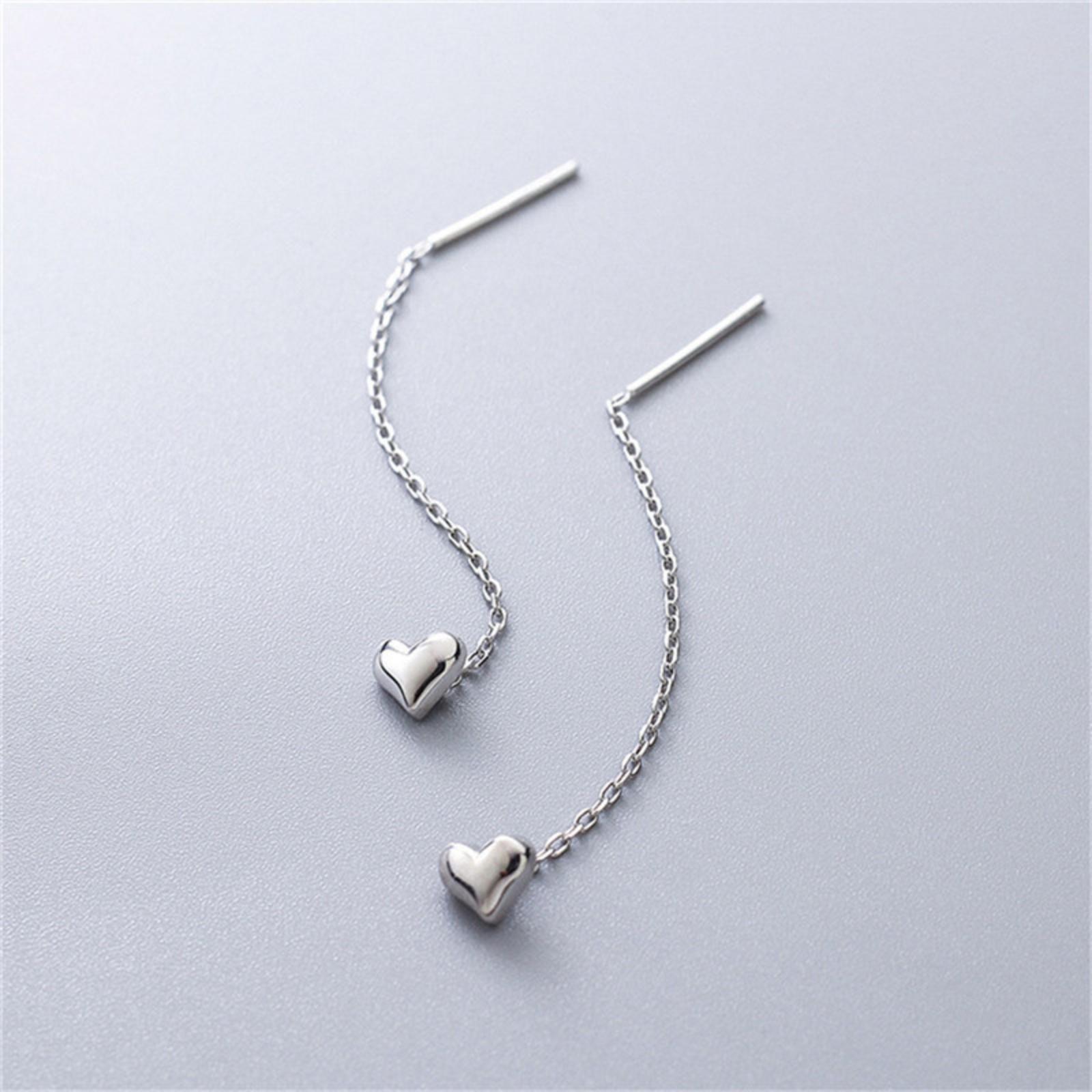 Fashion Earrings Set Lightweight Stud Earrings and Dangle Earrings for Women Suitable for Daily Wear and Special Occasions Silver Tone Pair One Size
Fashion Earrings Set Lightweight Stud Earrings and Dangle Earrings for Women Suitable for Daily Wear and Special Occasions Silver Tone Pair One Size