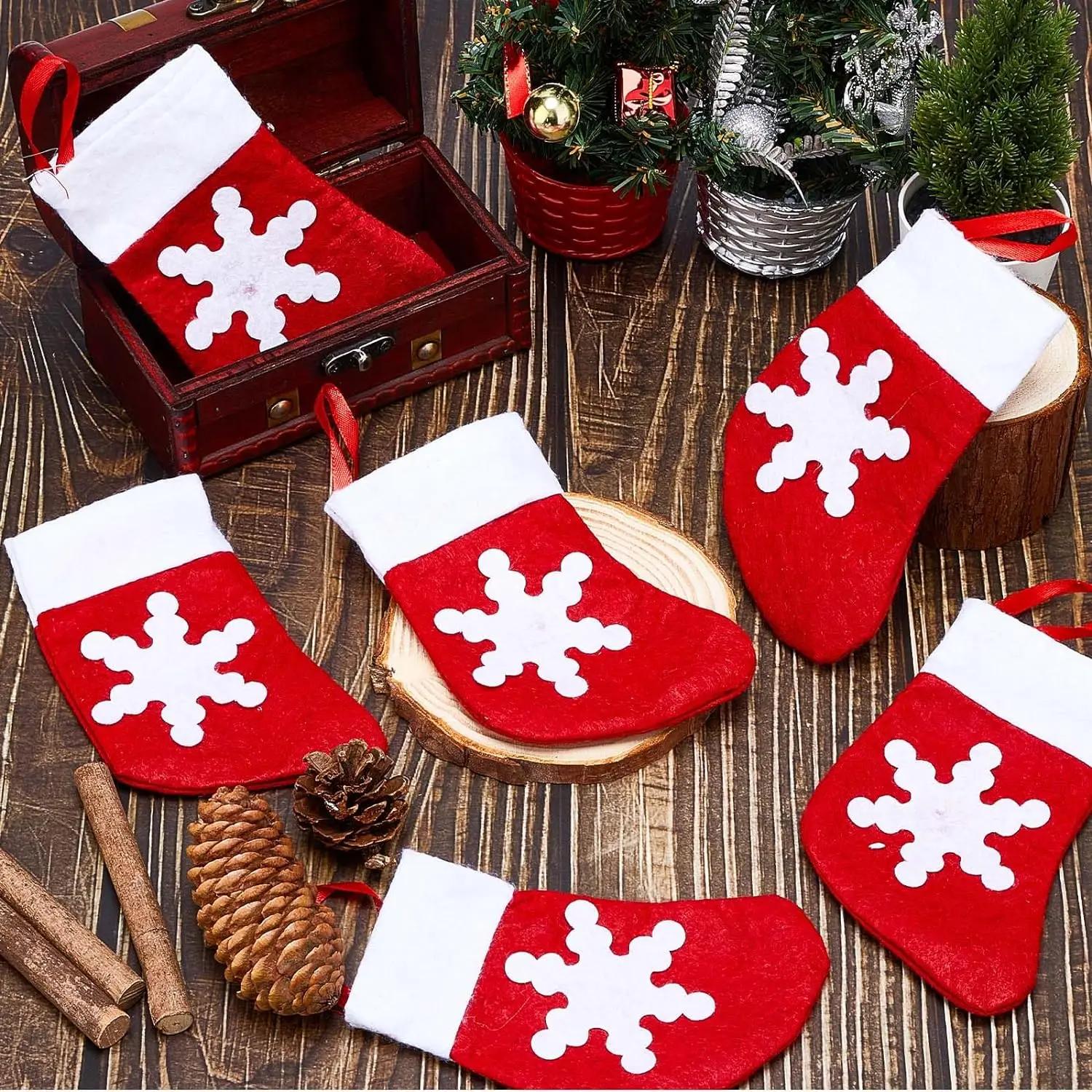 10/1pcs Christmas Stocking Cutlery Holders Fork Knife Cover Candy Pocket Bags DIY Xmas Tree Party Dinner Tableware Decoration
10/1pcs Christmas Stocking Cutlery Holders Fork Knife Cover Candy Pocket Bags DIY Xmas Tree Party Dinner Tableware Decoration