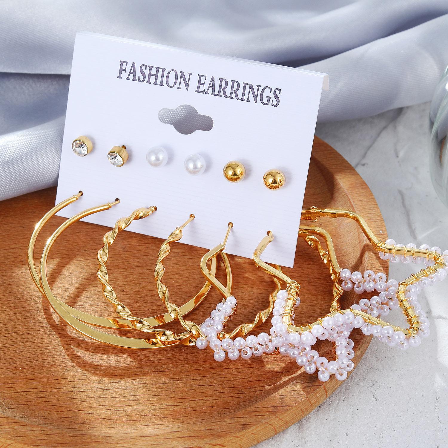 Нові великі круглі сережки з перлами 2023 року. Модні літні чудові золоті розкішні жіночі вечірні аксесуари. Елегантні європейські франкові сережки. Ювелірні вироби. 5 золотий
Нові великі круглі сережки з перлами 2023 року. Модні літні чудові золоті розкішні жіночі вечірні аксесуари. Елегантні європейські франкові сережки. Ювелірні вироби. 5 золотий